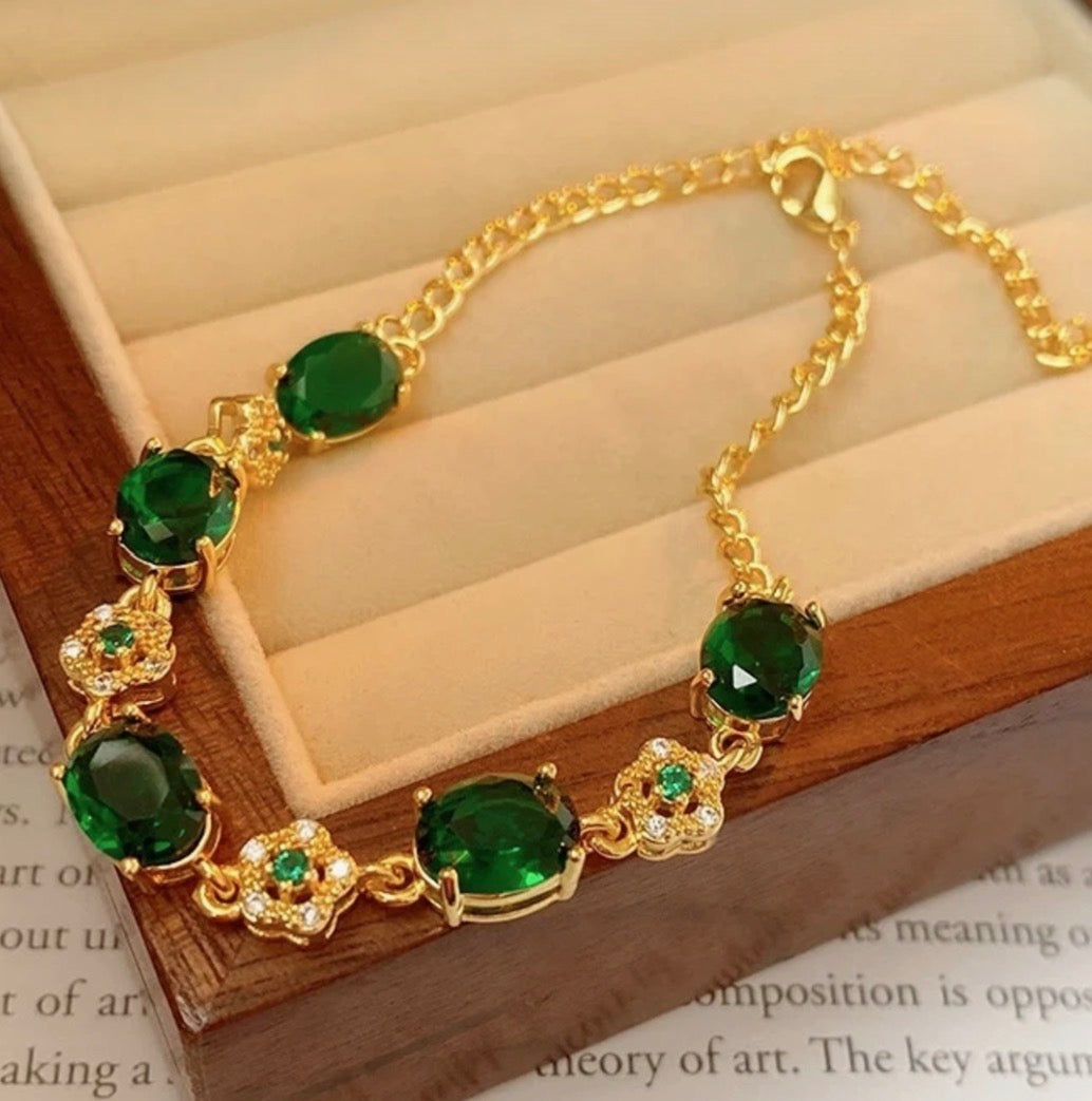 Women’s Emerald Flower Bracelet